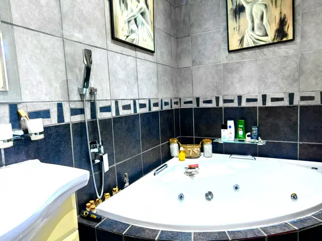 Thumbnail 28
